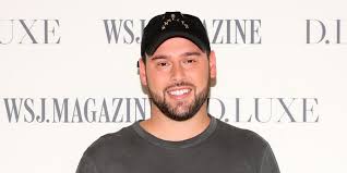 Scooter braun was in a meeting with lucian grainge, the chairman and ceo of universal music group, when an assistant broke in with news. Scooter Braun Sells Company To Hybe In 1 Billion Deal Paper