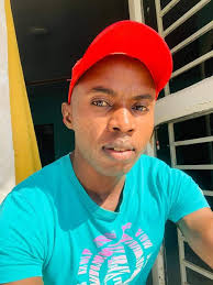 Yo-Maps gifts wife Kidist Mercedes Benz.😁