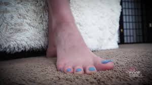 Bratty Foot Girls – The Giantess Blog 6 ❤️ Giantess.Porn