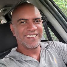 LO Q SOMOS FAMILIA ALZOLAY