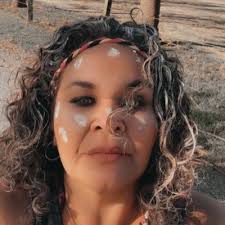 LU LU DAVIS (@fisher_ld)