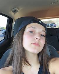 Olivia Morelli (@oliviamorellii) • Instagram photos and videos