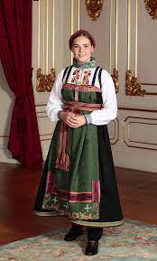 A member of the house of glücksburg, she is. Raudtroyeklede Traditional Outfits Folk Dresses Norwegian Royalty