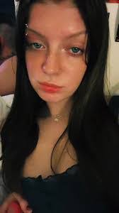 Morgan Farr's Instagram, Twitter & Facebook