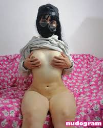 Sofia Rizof at the motel with boyfriend's friend - hot