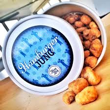 Feines Zeug Fur Hamburger Deern Und Jung Typisch Hamburch Lebensmittel Essen Labskaus Hamburger Spezialitaten