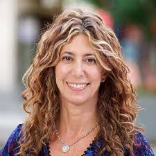 Tracy Ross's Instagram, Twitter & Facebook