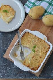 Stasera vi voglio deliziare con un gateau particolare. Gateau Di Patate Classico Con Prosciutto E Mozzarella Cibo Che Passione
