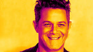 Alejandro sanz — no me compares 04:38. Playlist Alejandro Sanz In 13 Songs Grammy Com