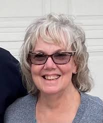 Beth Mcelroy's Instagram, Twitter & Facebook