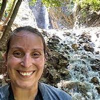 Nikki Fallon's Instagram, Twitter & Facebook