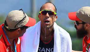 Yohann diniz's plight was caught on camera with brown stains running down the back of his legs after soiling his pants midway through the contest. Geher Yohann Diniz Erlebt Personliches Waterloo In Rio