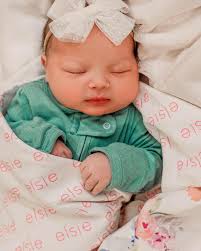 welcome to earth, baby Elsie! 💖 #personalizedblanket #organiccotton