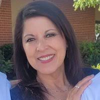 Christine De La Cruz (@Christine_DLC)