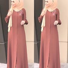 Pin By Nastaran On Fashion Dresses In 2020 Muslim Fashion Dress Muslimah Dress Abayas Fashion