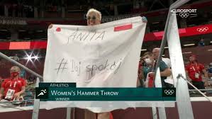 Poland's world record holder anita włodarczyk has won the olympic hammer throw title with an immense throw of 78.48m. Qlrhypaglz2ncm