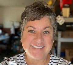 Jennifer Burroughs's Instagram, Twitter & Facebook