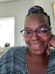 What restaurants in Cincinnati near Liberty Exhibition Hall can seat 10-12  people and are open