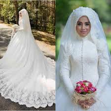 Muslim brautkleider sind billig und schön. Grosshandel Muslim Brautkleider 2016 Neueste Volle Spitze High Neck Long Sleeves Tasten Applique Kapelle Brautkleider Arabisch Islamischen Nach Mass En6026 Von Dress 1st 164 05 Auf De Dhgate Com Dhgate