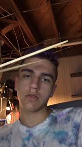 Matthew Correll (@hmbgr)