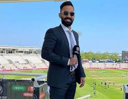 Here's more about dinesh karthik on @kreditbee presents 12th man tv. Ind Vs Sl Dinesh Karthik Not In Favour Of Split Captaincy Calls Rohit Sharma As The Man To Lead India Across Formats
