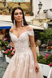 Just Like The Impeccable Petals Of A Peony The Dress Leonarda Leaves You Entranced By Its Gracefulness And Lig Stunning Wedding Dresses Wedding Dresses Dresses