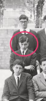 Draghi la rassicura di più su recovery e vaccini? Mario Draghi Compagno Di Scuola Giancarlo Magalli Pubblica Le Foto Ora Gli Faranno Lo Sgambetto La Repubblica