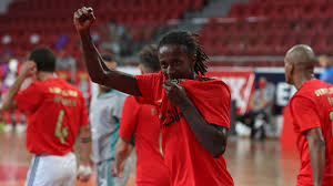 Todas as notícias, entrevistas e imagens sobre jogadores, técnicos, treinadores, árbitros e outras nomes do futebol no jornal record. Benfica Futsal Azemeis 3 Jornada Campeonato Sl Benfica