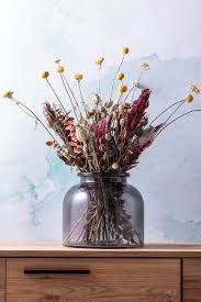 Schone Dekoration Mit Trockenblumen Dekoidee Trockenblumen Herbst Herbstdeko Vasen Depot Dekoration Glasmalerei Designs Trockenblumen