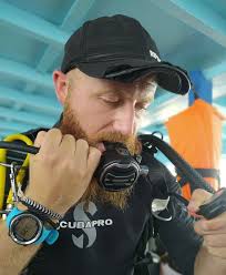 Idckohtao Com Best Diving Koh Tao Compass Career Cylinder Diving Tank Wetsuit Bcd Idc Pass Thailand Pass Best Scuba Diving Diving Tank Diving