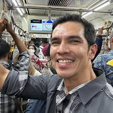 Netizen Bingung Kenapa Adrian Maulana Tak Diajak Naik LRT Bareng Para Artis  Padahal Selalu Naik Transportasi Umum