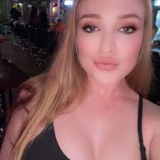 Mallory Baskin (@malbask) • Threads, Say more