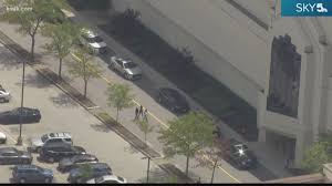 Louis galleria late sunday night in protest of george floyd's death. Saint Louis Galleria Crimes Involving Guns Ksdk Com