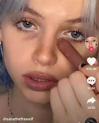 Tiktok S New Viral Beauty Trend Is Under Eye Circles In 2021 Undereye Circles Dark Under Eye Dark Eye Circles
