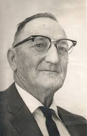 Toni Gregg's Instagram, Twitter & Facebook