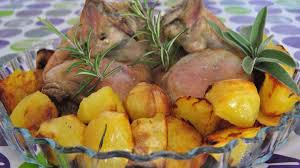 Poulet Aux Pommes De Terre Nouvelles Croustillantes Les Anges Recette En 2020 Recette Poulet Poulet Pomme De Terre Pomme De Terre Nouvelle