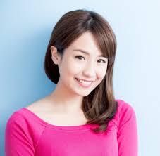 Long ponytail hair with side swept bangs. 5 Long Hair With Side Bangs For A Trendy Everyday Look