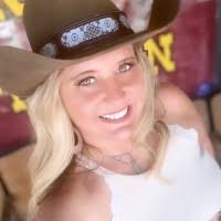 Amber Sorensen's Instagram, Twitter & Facebook