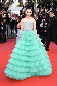 Phạm băng băng tại cannes phạm băng băng chương tử di phạm băng băng cannes phạm băng băng tại cannes. Dan Sao Hoa Ngá»¯ Táº¥n Cong Cannes Pháº¡m BÄƒng BÄƒng Láº¥n At Vá»›i Phong Cach Cong Chua Vtv Vn