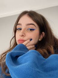 Isha Flores (isharonluu29)