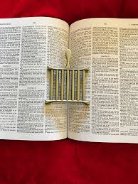 St Lawrence Large Bible Gridiron