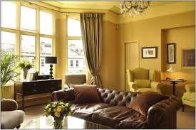 Best Curtain Color For Yellow Walls Yellow Living Room Yellow Walls Living Room Brown Living Room