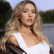 Fashion models don't go with the trends. They set them. Make them remember  you! #fashionmodel #fashionphotography #luxurylifestyle #dmvmodel  #fashionandstyle #internationalmodel #dmvphotography #beautyshoot  #fashionphotographer #fashionista