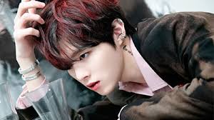 김우석, lahir di daejeon, korea selatan, 27 oktober 1996; World With Wooseok Kim Wooseok Idol Artist Singer Song Writer Actor