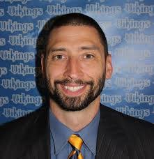 Mark Lau's Instagram, Twitter & Facebook