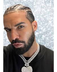 Flame em up brehs .. braids .. duck lips.. y'all make this caption