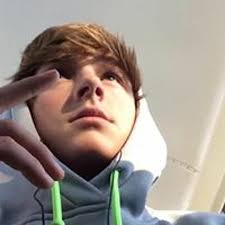 Stream Hunter Cox music