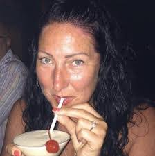 Cara Matthews's Instagram, Twitter & Facebook