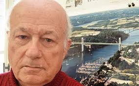 La Roche-Bernard. Au chevet du commerce