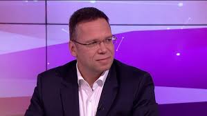 Kerülettel zajlott egyeztetésen, ahol a kormányzati elvonásokkal kapcsolatos kompenzáció volt a téma. Hetek Kozeleti Hetilap Furjes Balazs Szeptember 1 Tol Adjak Vissza Az Autos Savokat